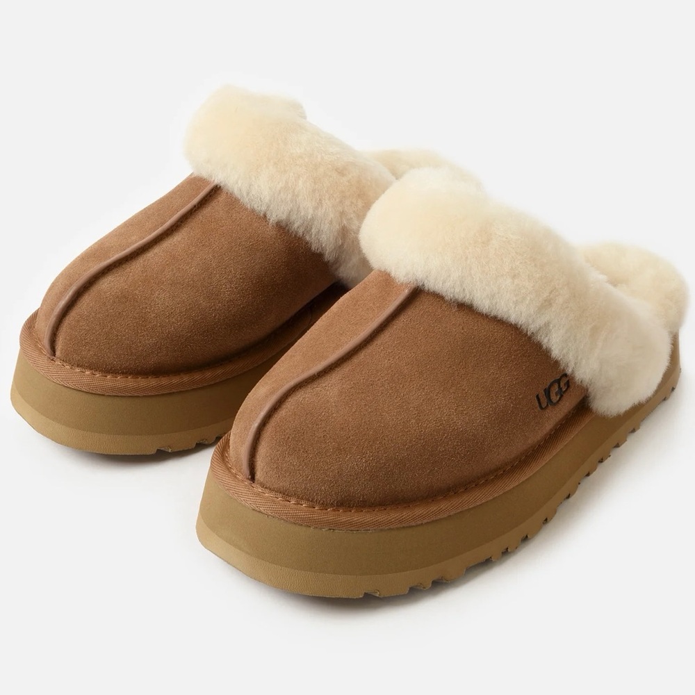 UGG Women's Disquette Slip On Flat Slipper